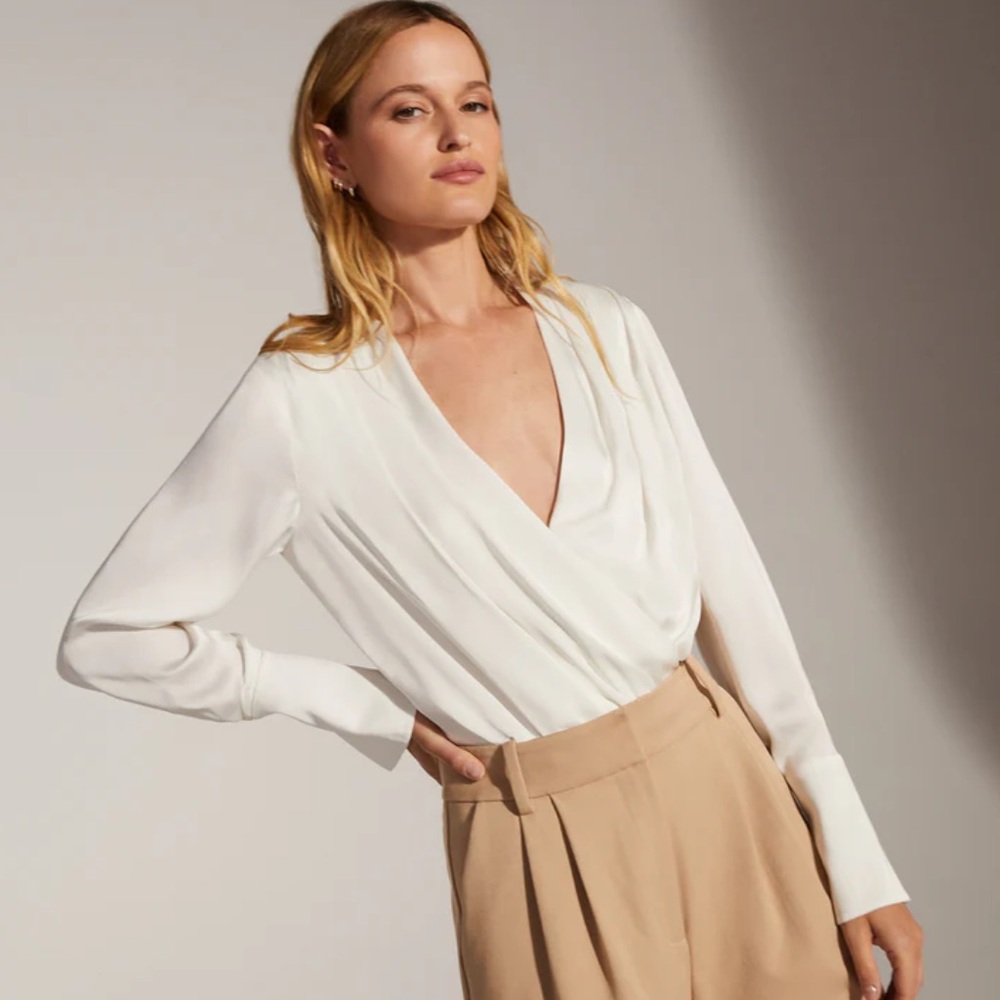 NWT FAVORITE DAUGHTER Date Blouse